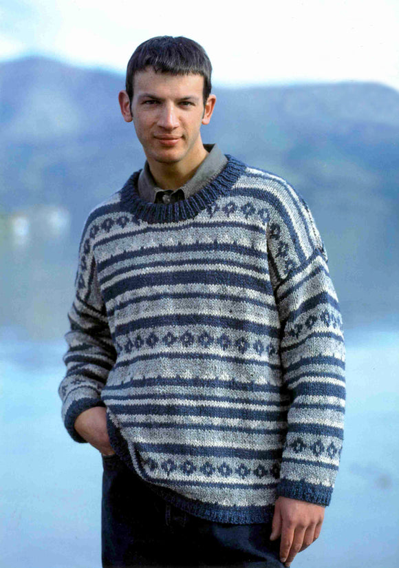 Crew Neck Sweater with Fairisle Pattern - Vintage lisaFdesign