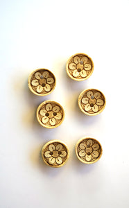Textured Flower Coconut Buttons - Small